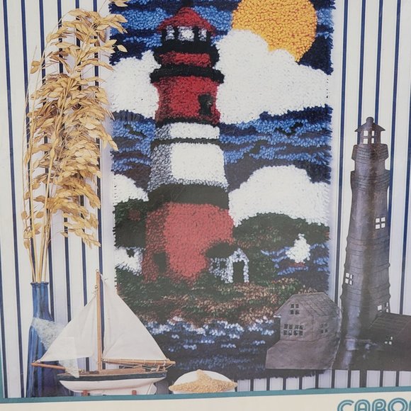 WonderArt Caron Lighthouse Latch Hook Kit #4122‎ 16"x32" - Picture 3 of 6